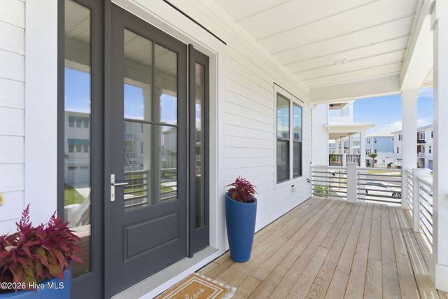 729 Waterstone Drive, Wilmington, NC 28411