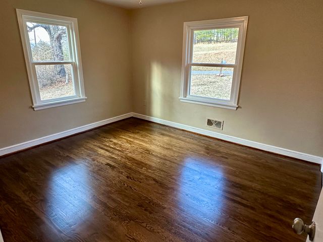 4783 Keagy RD, Roanoke, VA 24018