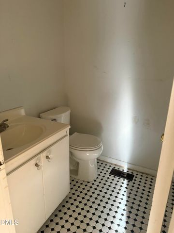 7 Custer Circle, Durham, NC 27713