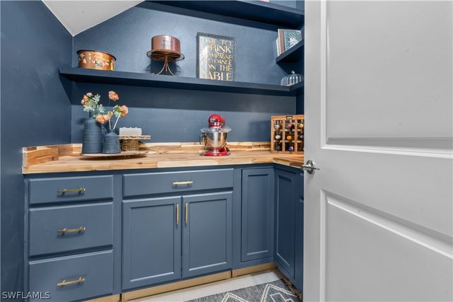 20860 Thistle Leaf LN, Estero, FL 33928