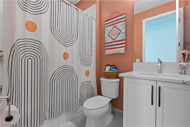 20860 Thistle Leaf LN, Estero, FL 33928