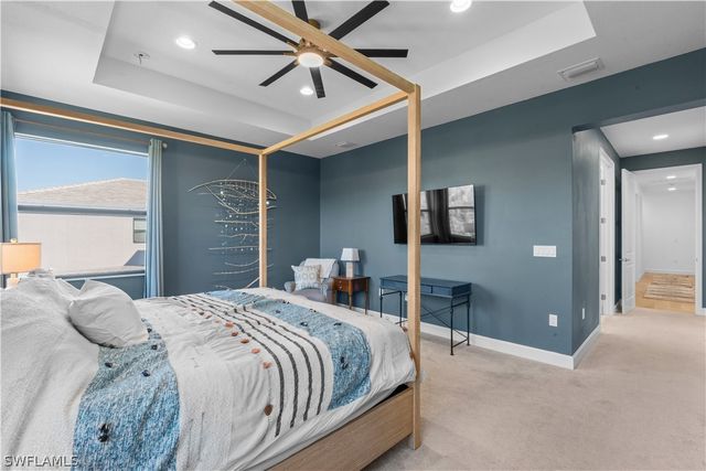 20860 Thistle Leaf LN, Estero, FL 33928