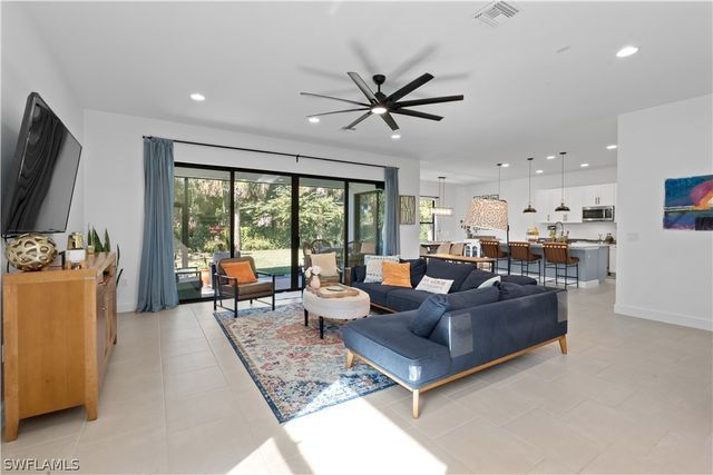 20860 Thistle Leaf LN, Estero, FL 33928