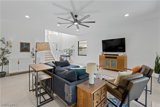 20860 Thistle Leaf LN, Estero, FL 33928