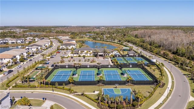 20860 Thistle Leaf LN, Estero, FL 33928