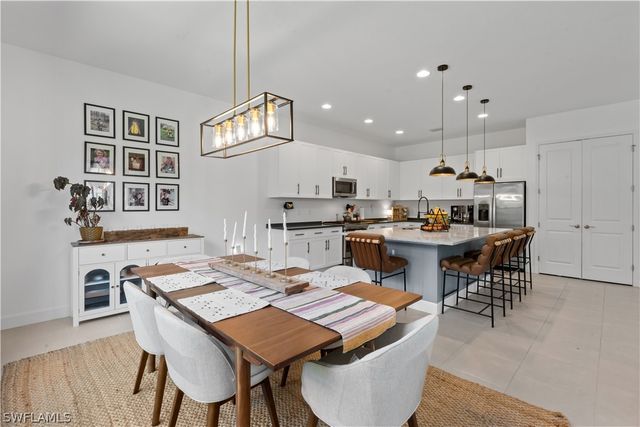 20860 Thistle Leaf LN, Estero, FL 33928