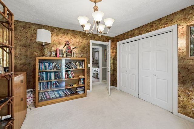 500 Lakeshore Dr, Old Hickory, TN 37138