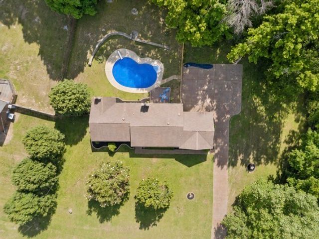 500 Lakeshore Dr, Old Hickory, TN 37138