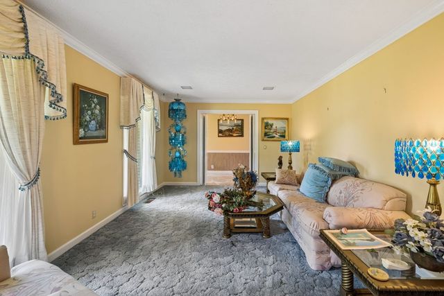 500 Lakeshore Dr, Old Hickory, TN 37138