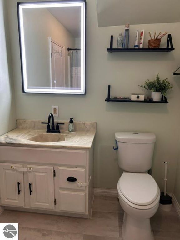 Image 21 of property listing at 108 Grove Avenue, Alma, MI 48801