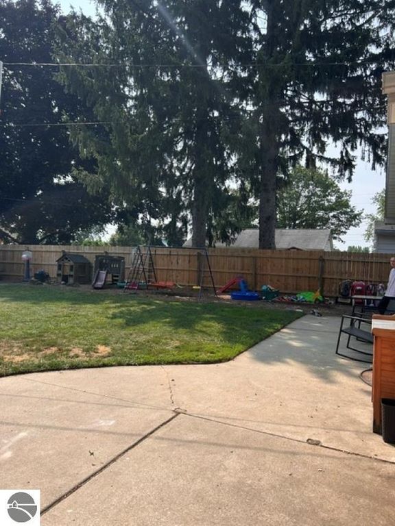 Image 45 of property listing at 108 Grove Avenue, Alma, MI 48801