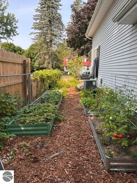 Image 47 of property listing at 108 Grove Avenue, Alma, MI 48801