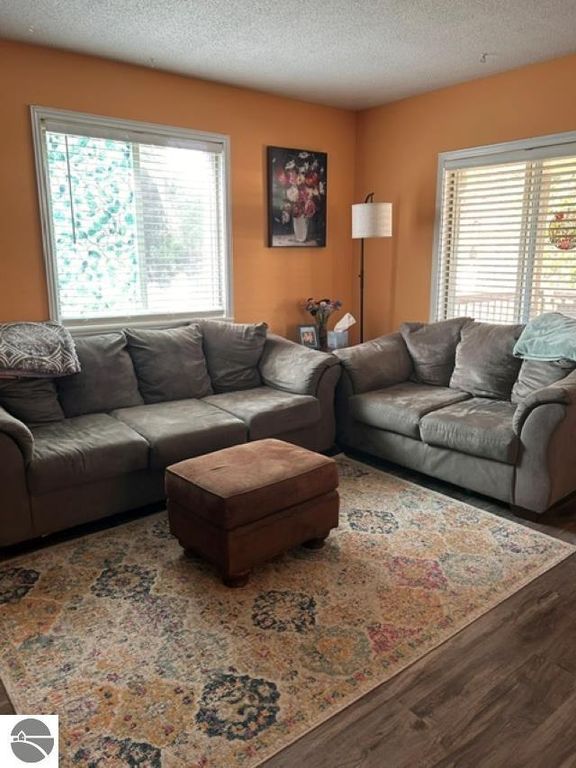 Image 8 of property listing at 108 Grove Avenue, Alma, MI 48801