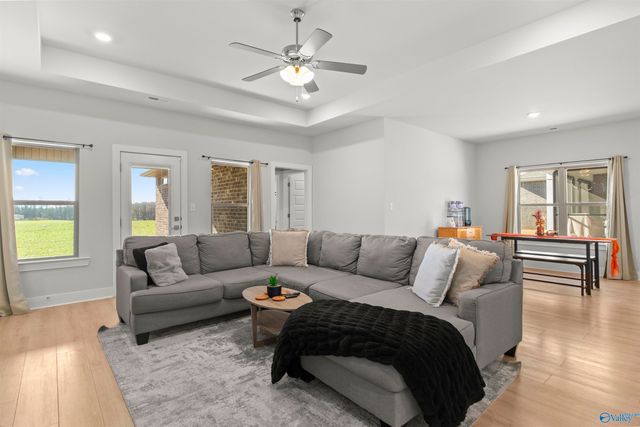 12592 Whitcomb Circle, Athens, AL 35613