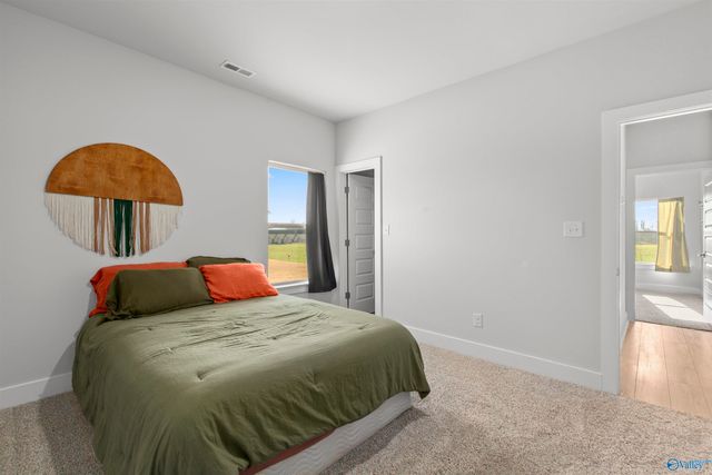 12592 Whitcomb Circle, Athens, AL 35613