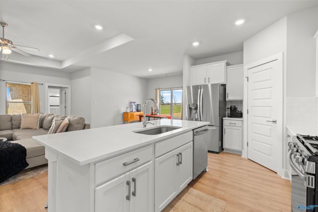 12592 Whitcomb Circle, Athens, AL 35613