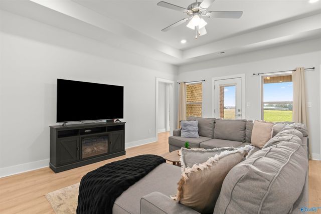 12592 Whitcomb Circle, Athens, AL 35613