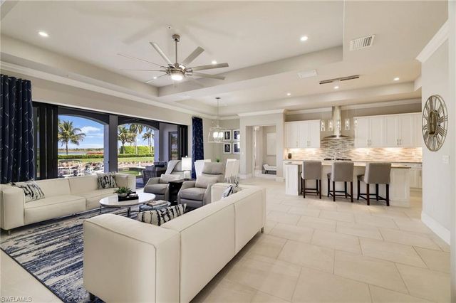 11022 Via Tuscany LN 101, Miromar Lakes, FL 33913