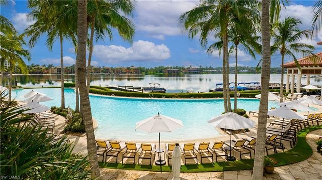 11022 Via Tuscany LN 101, Miromar Lakes, FL 33913