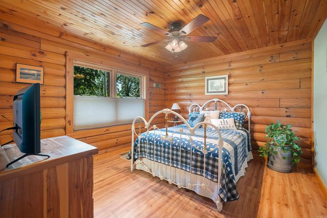 125 Luek Ln, Hot Springs, AR 71913