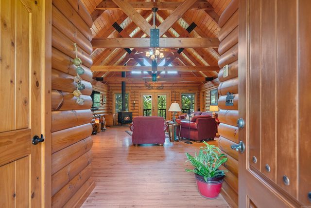 125 Luek Ln, Hot Springs, AR 71913