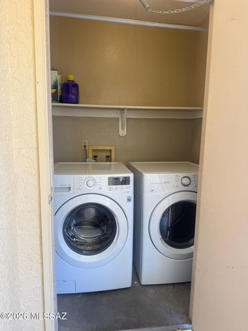 10127 E Arizmo Street, Tucson, AZ 85748