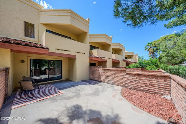 10127 E Arizmo Street, Tucson, AZ 85748