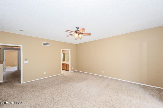 10127 E Arizmo Street, Tucson, AZ 85748