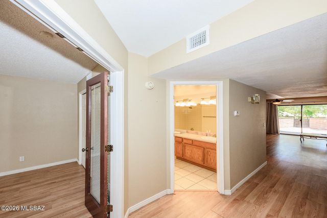 10127 E Arizmo Street, Tucson, AZ 85748