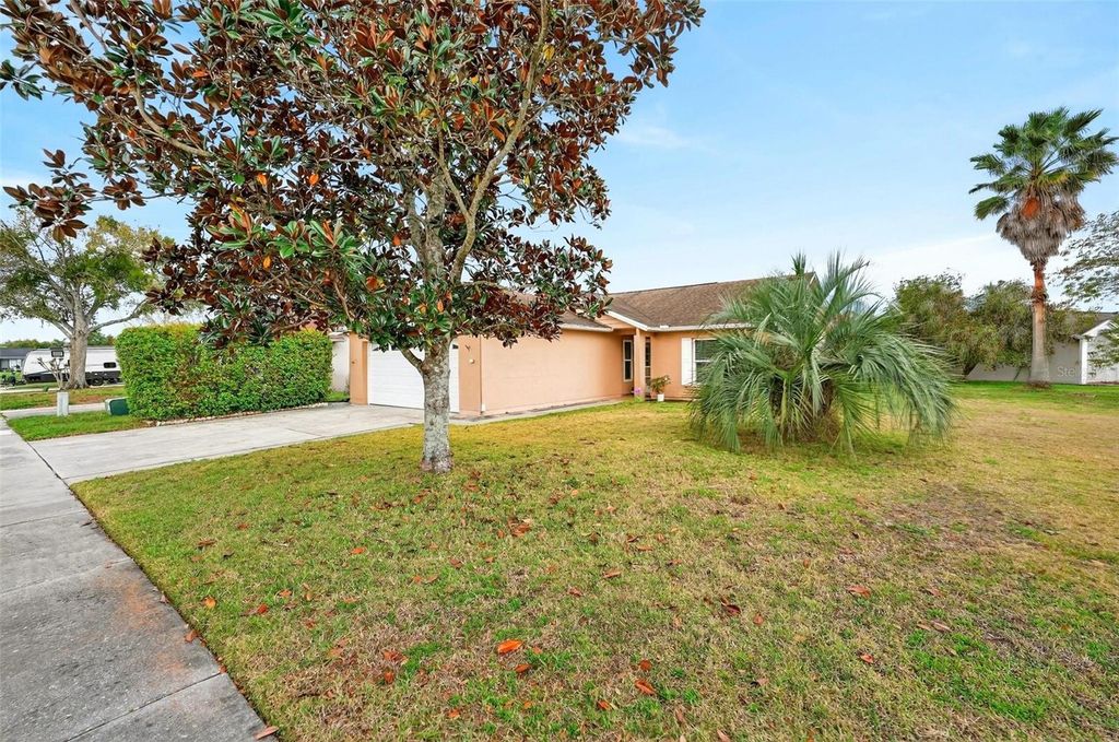Image 2 of property listing at 5107 DEER CREEK DRIVE, Orlando, FL 32821