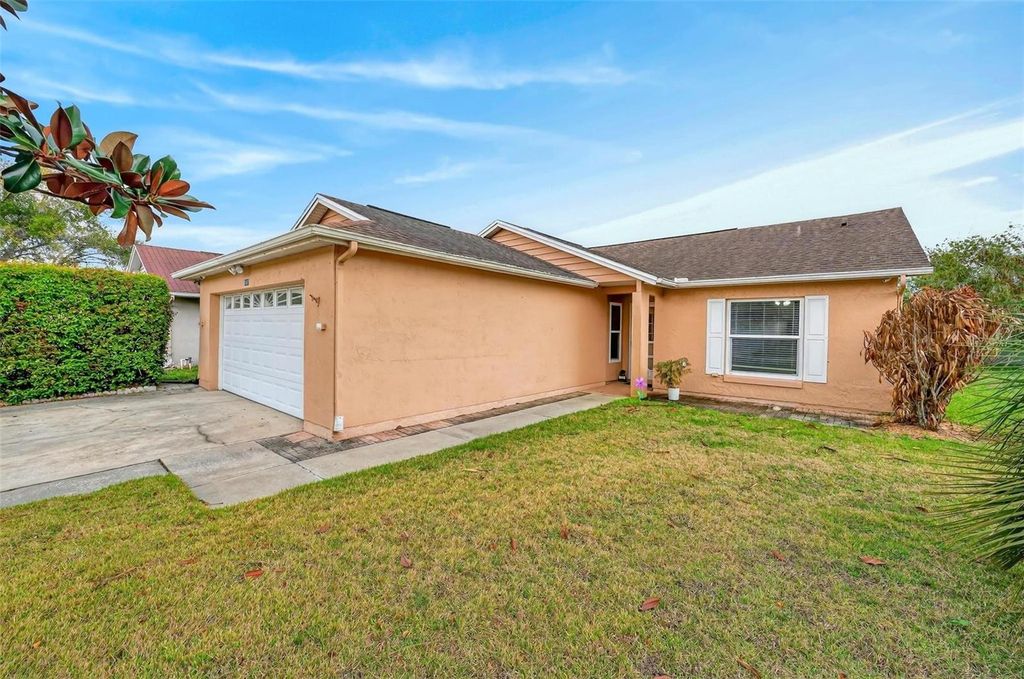 Image 3 of property listing at 5107 DEER CREEK DRIVE, Orlando, FL 32821