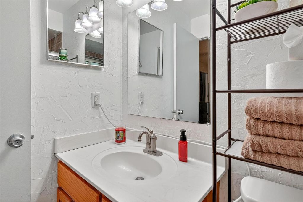 Image 25 of property listing at 5107 DEER CREEK DRIVE, Orlando, FL 32821