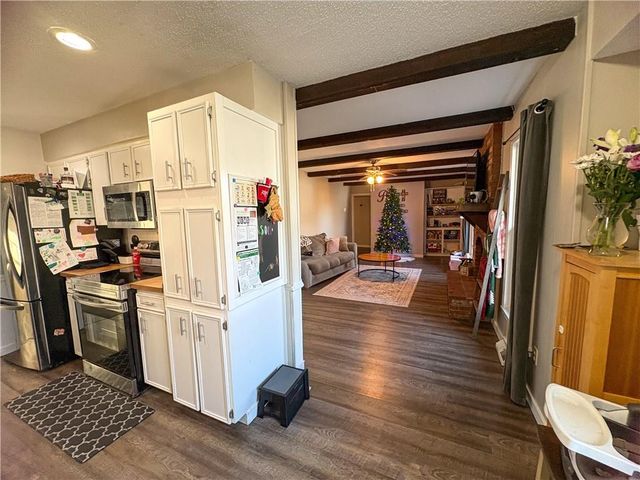 818 Sycamore Street, Lacygne, KS 66040