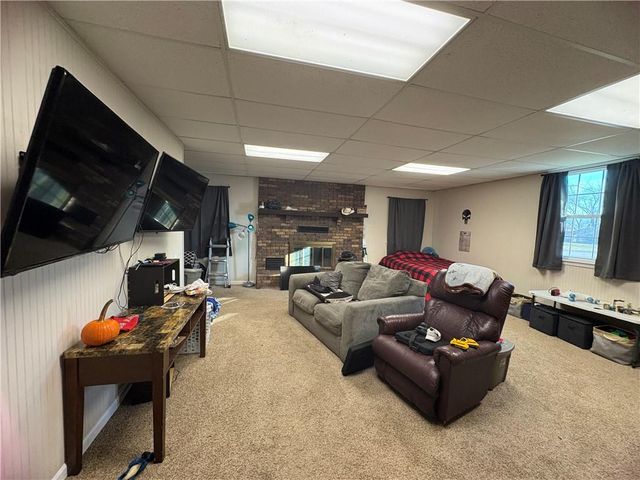 818 Sycamore Street, Lacygne, KS 66040