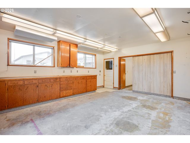 8904 Ne 45TH Ave, Vancouver, WA 98665