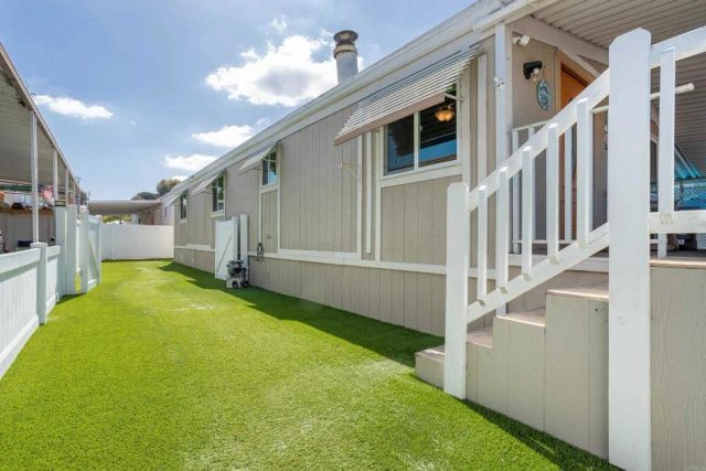 135 Beechwood, Oceanside, CA 92054