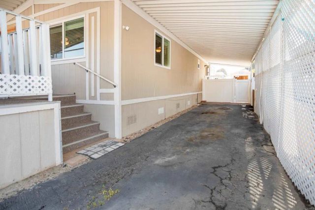 135 Beechwood, Oceanside, CA 92054