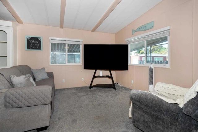 135 Beechwood, Oceanside, CA 92054