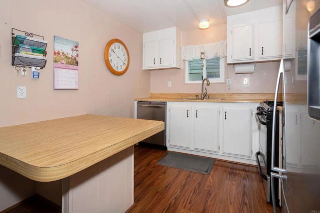 135 Beechwood, Oceanside, CA 92054