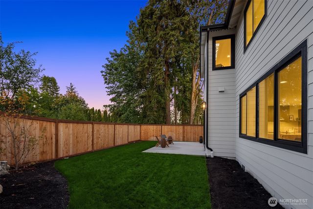 13662 NE 101st Street, Kirkland, WA 98033