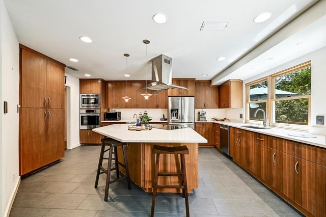 1905 Stoneridge RD, Austin, TX 78746