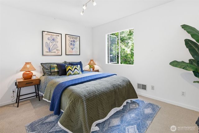 10215 Waters Avenue S, Seattle, WA 98178