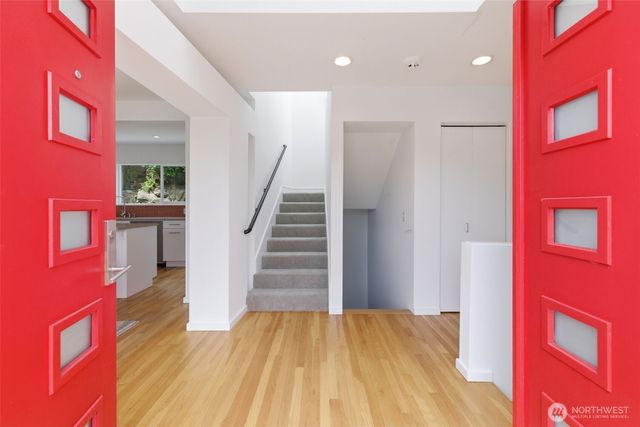 10215 Waters Avenue S, Seattle, WA 98178