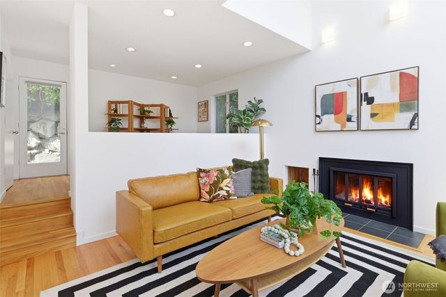 10215 Waters Avenue S, Seattle, WA 98178