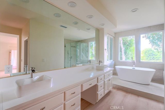 21016 Mendenhall Court, Topanga, CA 90290