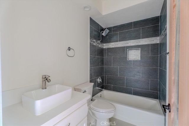 21016 Mendenhall Court, Topanga, CA 90290