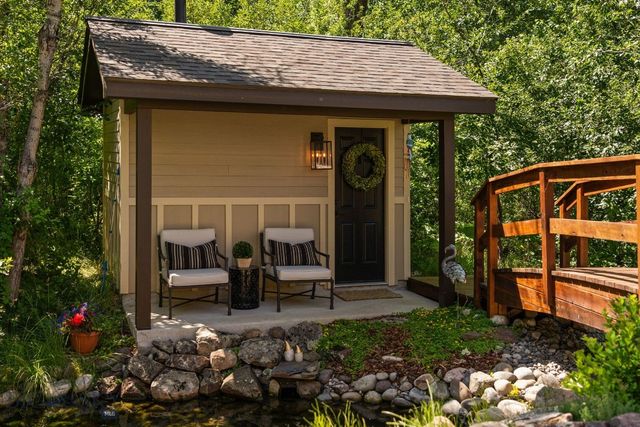 101 Milky Way Drive, Bozeman, MT 59718