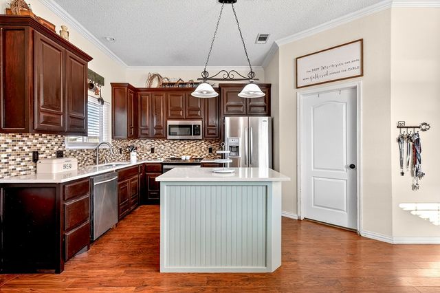 2104 S County Rd 1086, Midland, TX 79706