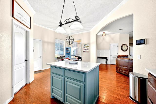 2104 S County Rd 1086, Midland, TX 79706