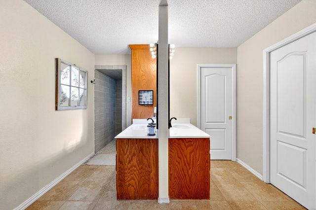 2104 S County Rd 1086, Midland, TX 79706